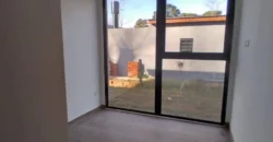 Casa SUSTENTABLE de 4 Ambientes en Costa del Este ¡¡Apto Credito!!