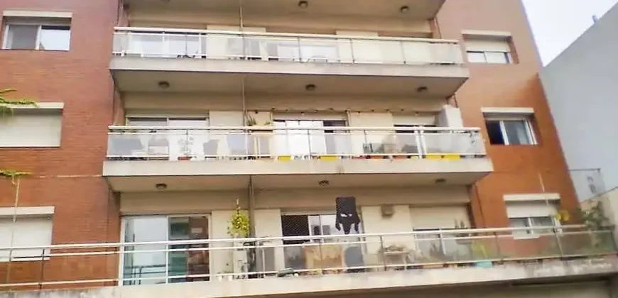 Venta de Departamento de 4 Ambientes con Cochera en Caballito