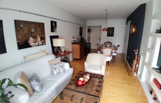 Venta de Departamento de 4 Ambientes con Cochera en Caballito