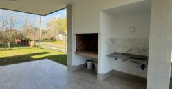 Casa De 4 Ambientes Con Parrilla En Costa Del Este Partido De La Costa