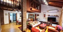 Casa De 5 Ambientes Con Cochera, Patio, Pileta Y Quincho En Sarandi