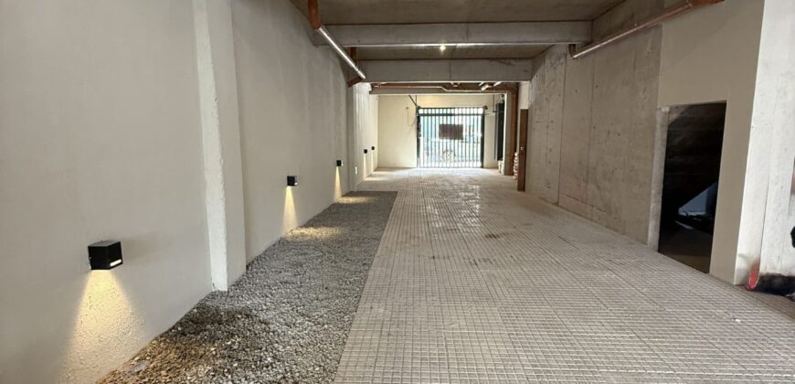 Departamento de 3 Ambientes con balcon, parrilla y cochera en Almagro