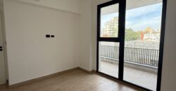 Departamento de 3 Ambientes con balcon, parrilla y cochera en Almagro