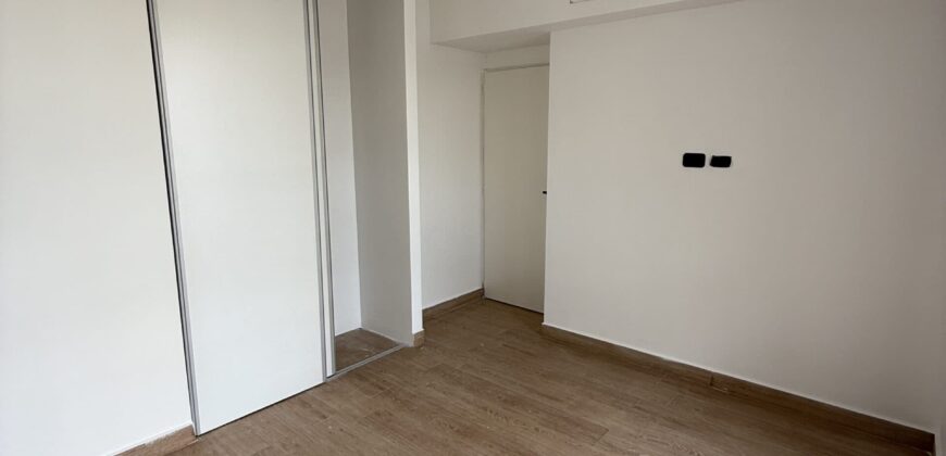 Departamento de 3 Ambientes con balcon, parrilla y cochera en Almagro