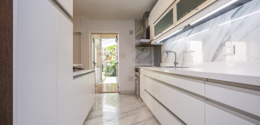 Ph estilo casa de 4 ambientes con jardin con piscina y parrilla en Almagro