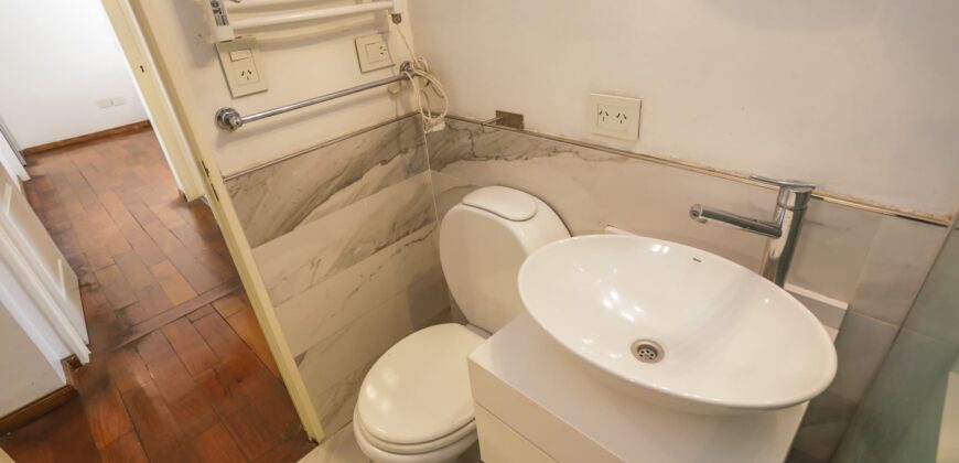 Ph estilo casa de 4 ambientes con jardin con piscina y parrilla en Almagro