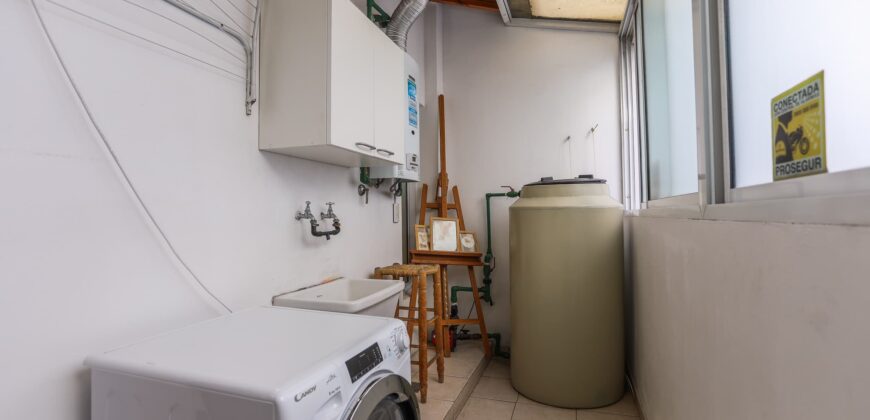 Ph estilo casa de 4 ambientes con jardin con piscina y parrilla en Almagro