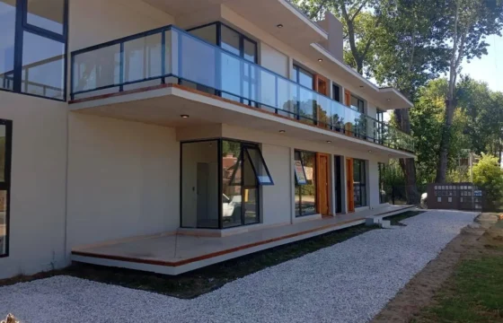 Departamento 3 Ambientes con Patio, Parrilla y Cochera en Santa Teresita