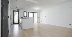 Departamento De 5 Ambientes Con Cochera, Balcon Y Parrilla En Caballito