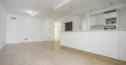 Departamento De 5 Ambientes Con Cochera, Balcon Y Parrilla En Caballito