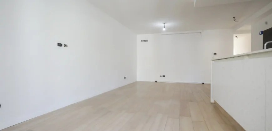 Departamento De 5 Ambientes Con Cochera, Balcon Y Parrilla En Caballito