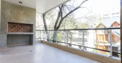 Departamento De 5 Ambientes Con Cochera, Balcon Y Parrilla En Caballito