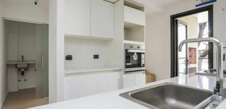Departamento De 5 Ambientes Con Cochera, Balcon Y Parrilla En Caballito