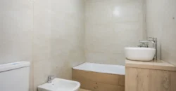 Departamento De 5 Ambientes Con Cochera, Balcon Y Parrilla En Caballito
