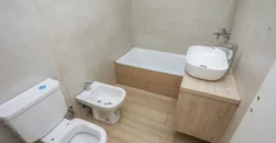 Departamento De 5 Ambientes Con Cochera, Balcon Y Parrilla En Caballito