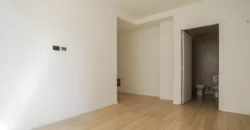 Departamento De 5 Ambientes Con Cochera, Balcon Y Parrilla En Caballito