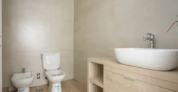 Departamento De 5 Ambientes Con Cochera, Balcon Y Parrilla En Caballito