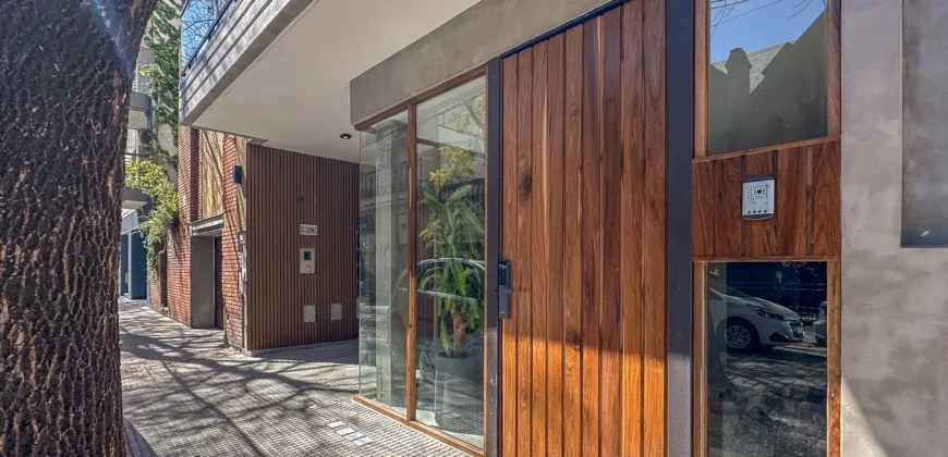 Departamento De 5 Ambientes Con Cochera, Balcon Y Parrilla En Caballito