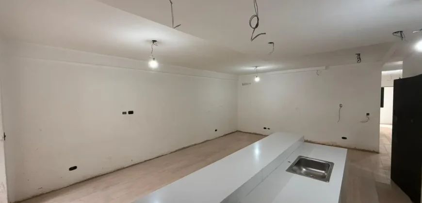 Departamento De 5 Ambientes Con Cochera, Balcon Y Parrilla En Caballito