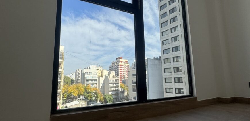 Departamento de 3 Ambientes en Duplex con Quincho, terraza y cochera en Almagro