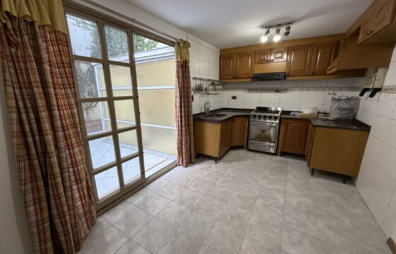 Ph de 4 Ambientes tipo Duplex con cochera y patio con parrilla en Boedo