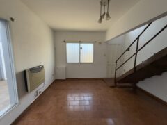 venta de Ph de 3 ambientes con cochera en La Plata