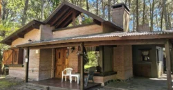Chalet de 4 ambientes a 3 cuadras de la playa en Costa del Este