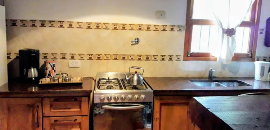 Chalet de 4 ambientes a 3 cuadras de la playa en Costa del Este