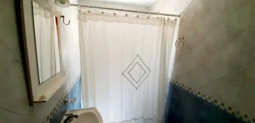 Chalet de 4 ambientes a 3 cuadras de la playa en Costa del Este