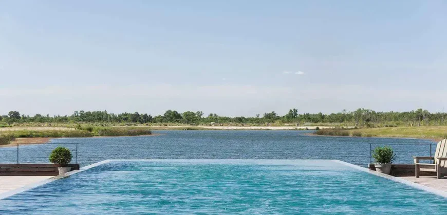 Exclusivo Lote Al Agua con Bajada Propia Para Lancha en El Barrio Nautico El Naudir en Escobar