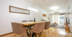 Departamento de 4 ambientes con dependencia y cochera en Caballito