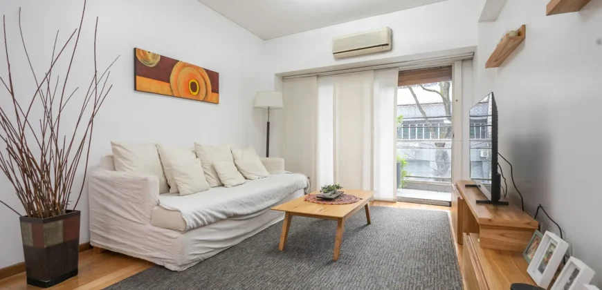 Departamento de 4 ambientes con dependencia y cochera en Caballito