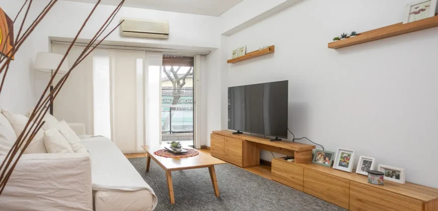 Departamento de 4 ambientes con dependencia y cochera en Caballito