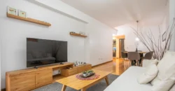 Departamento de 4 ambientes con dependencia y cochera en Caballito