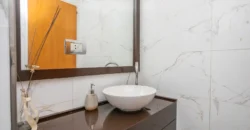 Departamento de 4 ambientes con dependencia y cochera en Caballito