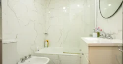 Departamento de 4 ambientes con dependencia y cochera en Caballito
