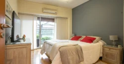 Departamento de 4 ambientes con dependencia y cochera en Caballito