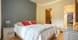 Departamento de 4 ambientes con dependencia y cochera en Caballito