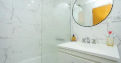 Departamento de 4 ambientes con dependencia y cochera en Caballito