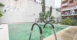 Departamento de 4 ambientes con dependencia y cochera en Caballito