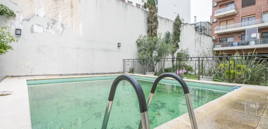 Departamento de 4 ambientes con dependencia y cochera en Caballito